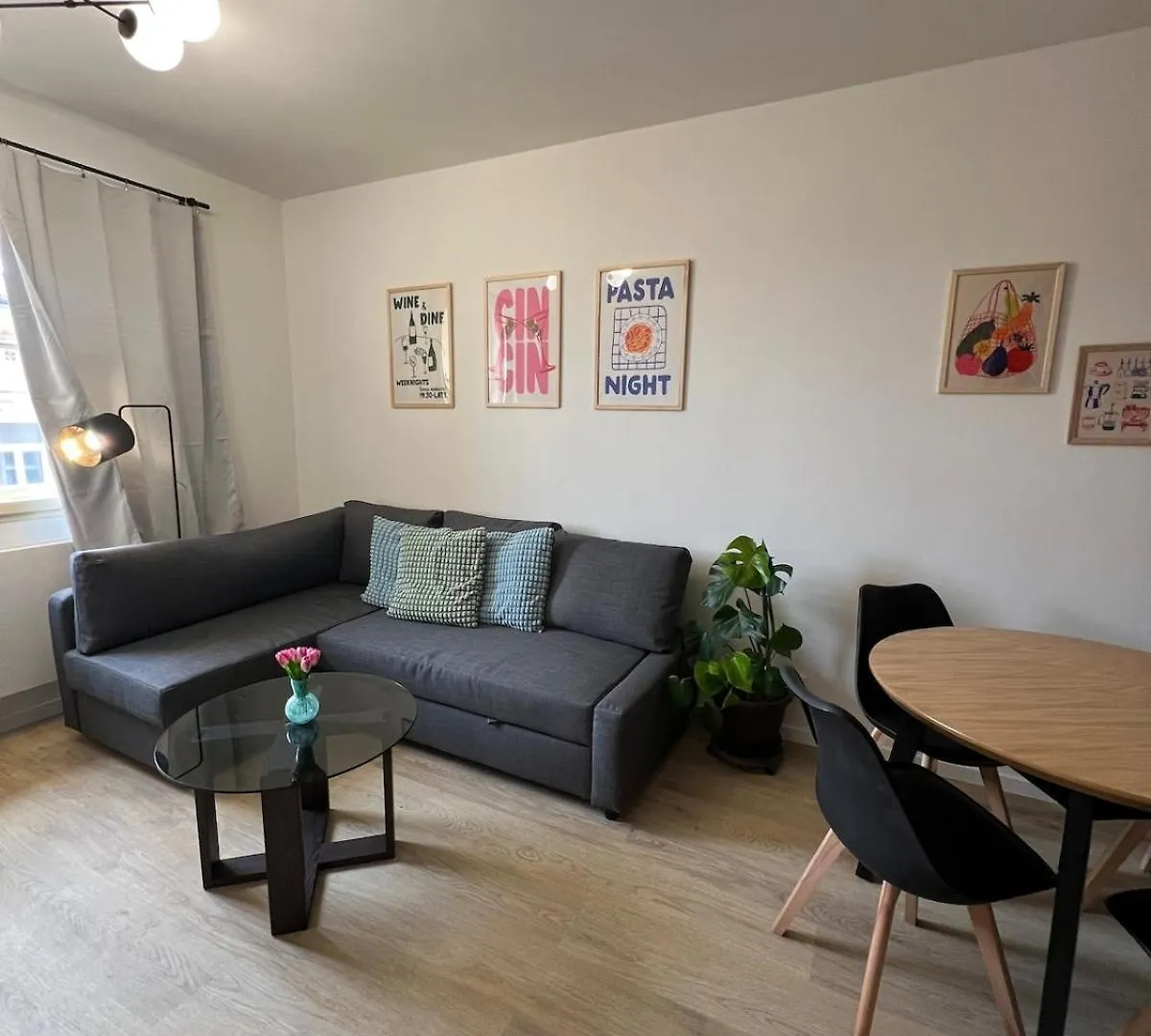 Cozy And Modern Appartment In Praha